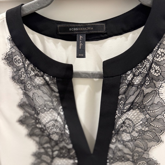 BCBG Maxazria, Size Small, White with Black Lace, soft peplum Top - Picture 2 of 3